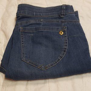 ****Democracy crop Ladies Jeans****